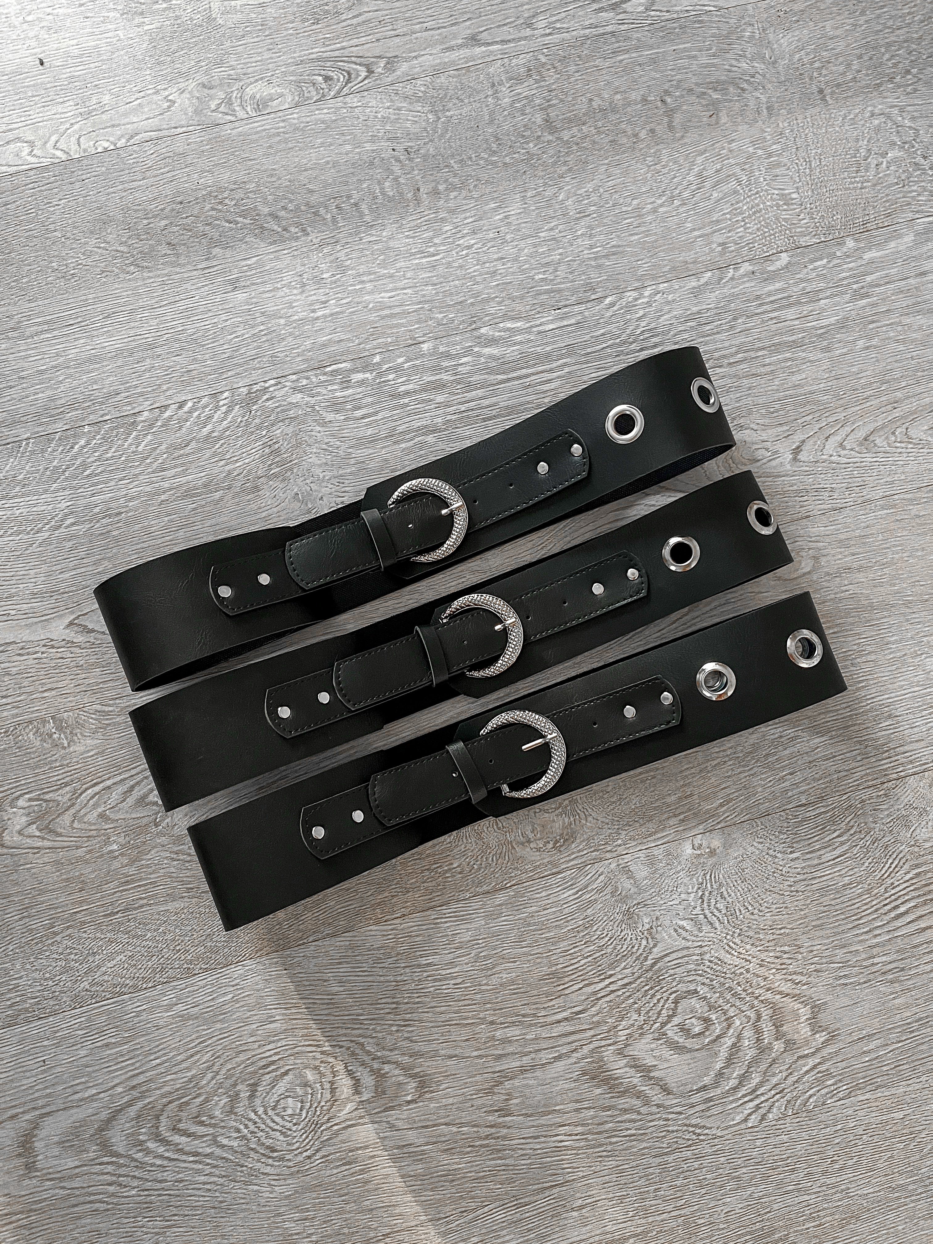 Maxi Belt Eyelets