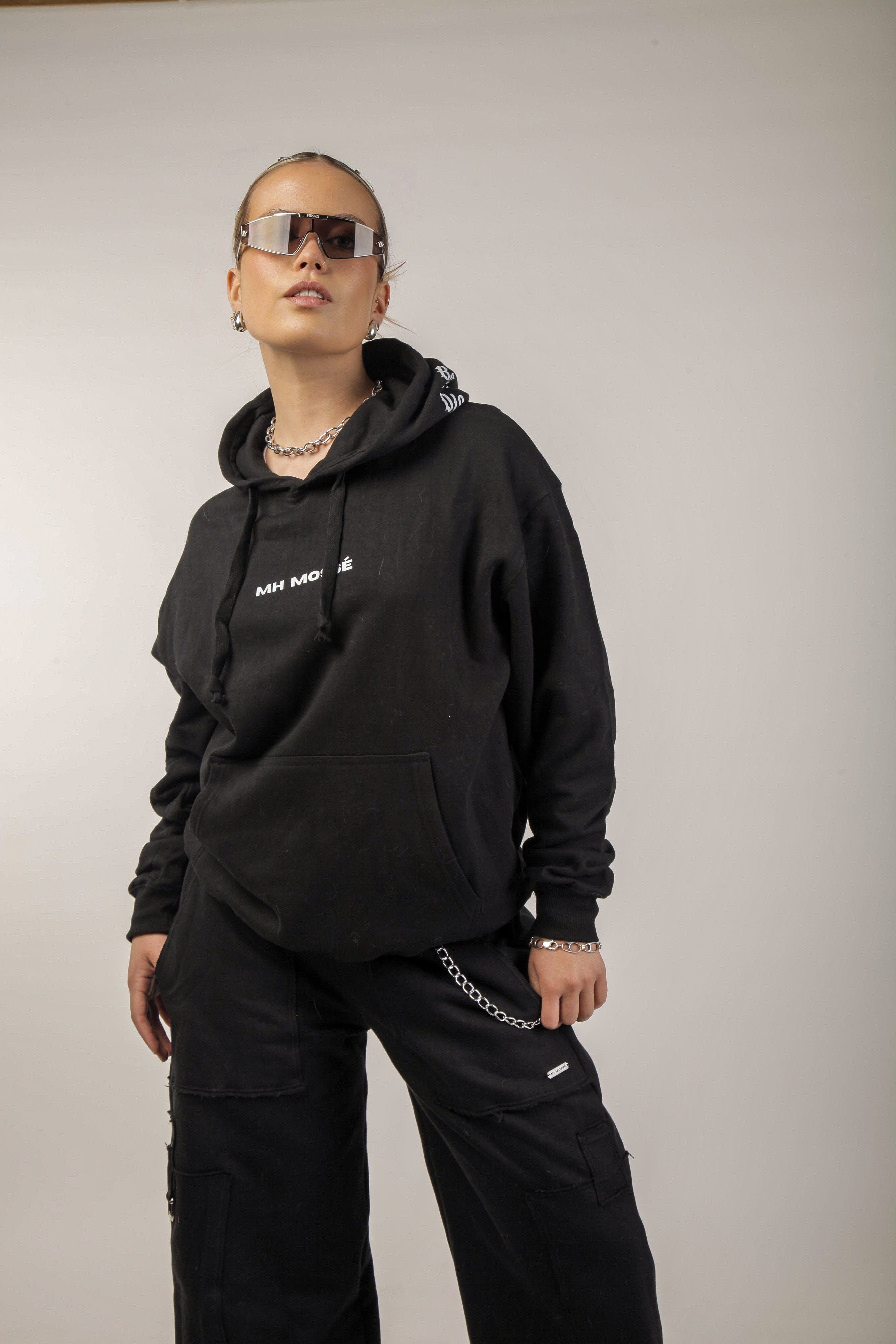 POLERÓN FIERCE CLUB + PANT BUZO CADENAS RIOT