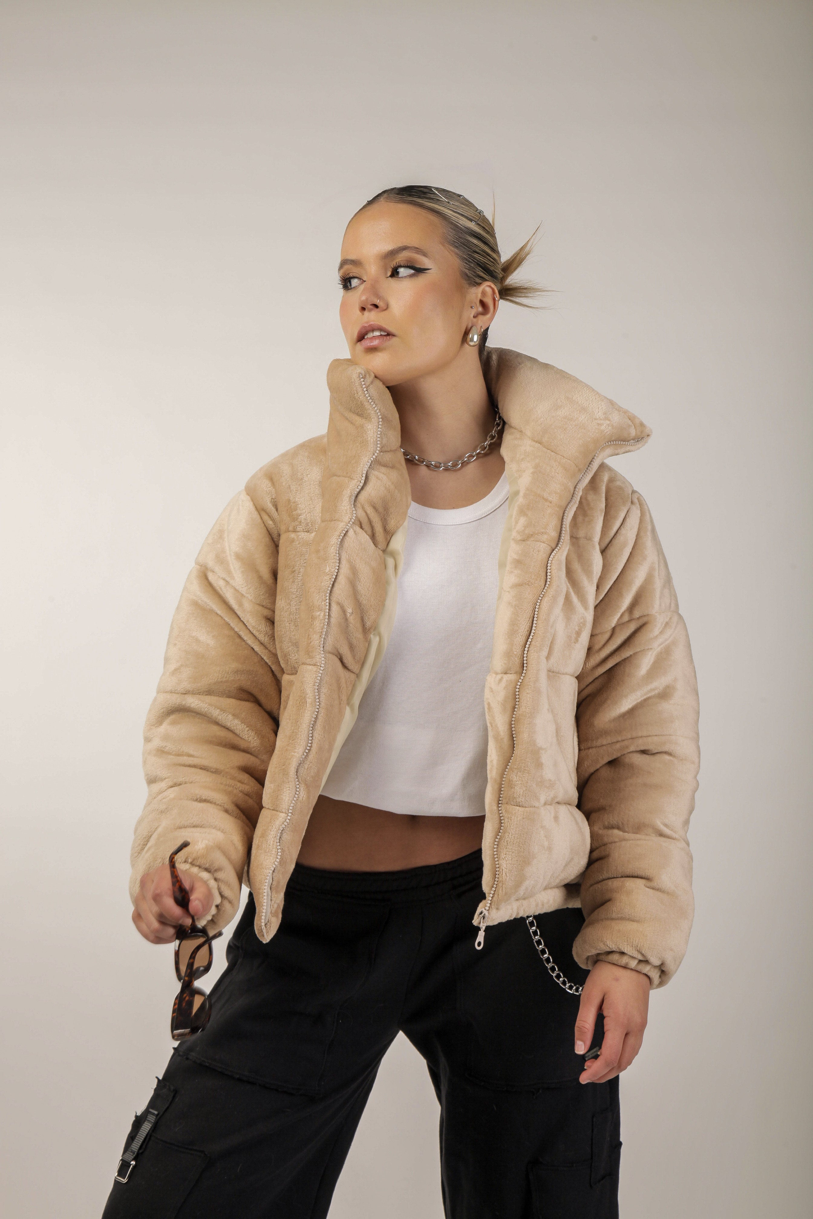 CAMEL PUFF JACKET WITH CLOSURE