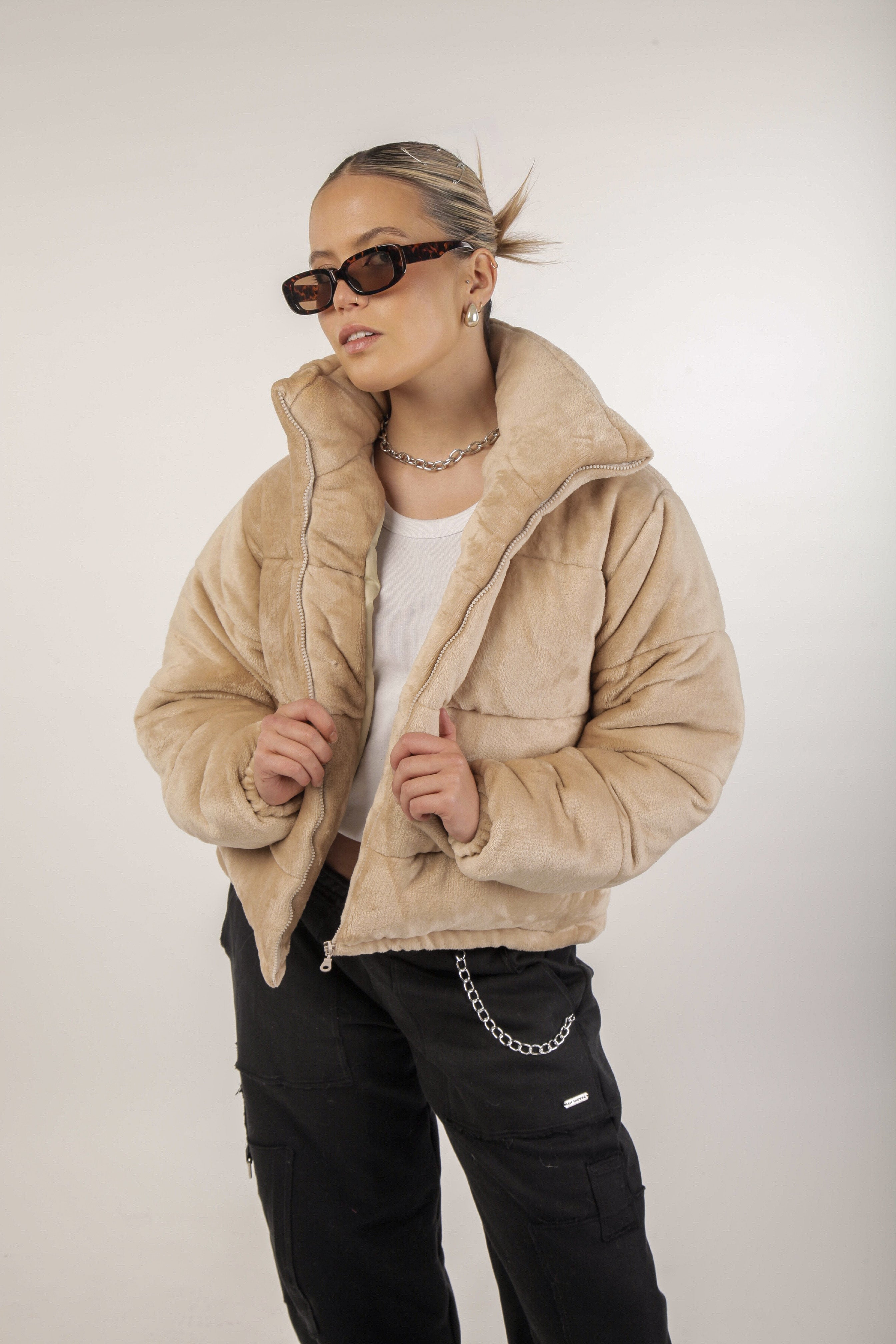 CAMEL PUFF JACKET WITH CLOSURE
