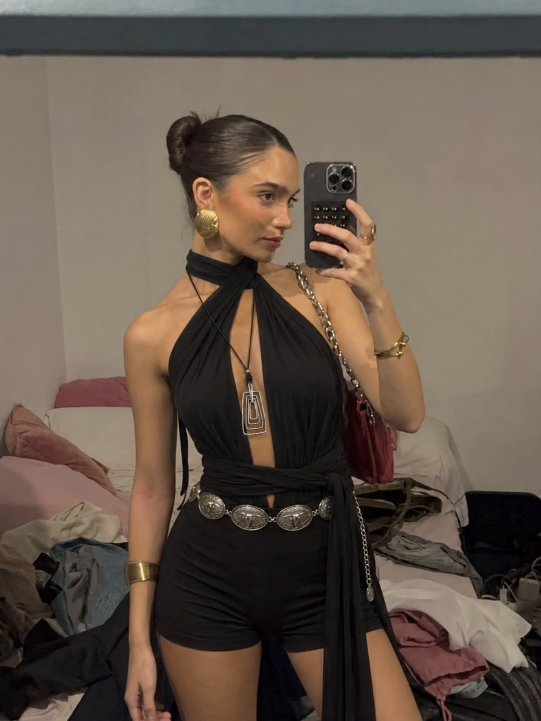 CATSUIT + CINTURÓN + COLLAR